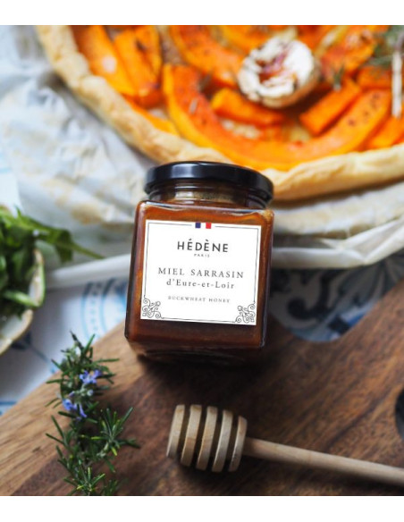 Pot de miel de sarrasin d'eure-et-loire, arômes boisés et saveur intense.