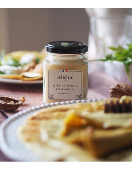 Alfalfa honey from the Ardennes harvested in France