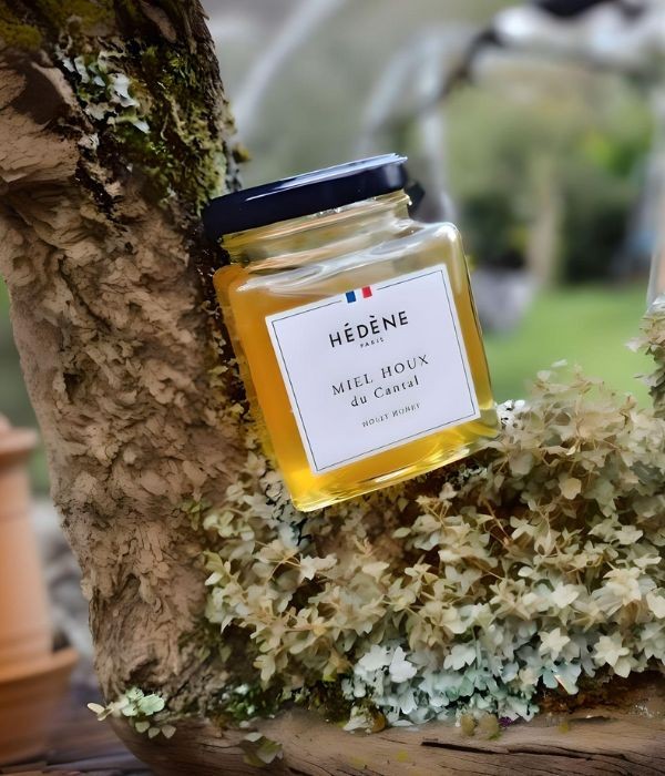 Miel de houx récolté en France, saveur douce et notes subtiles boisées.