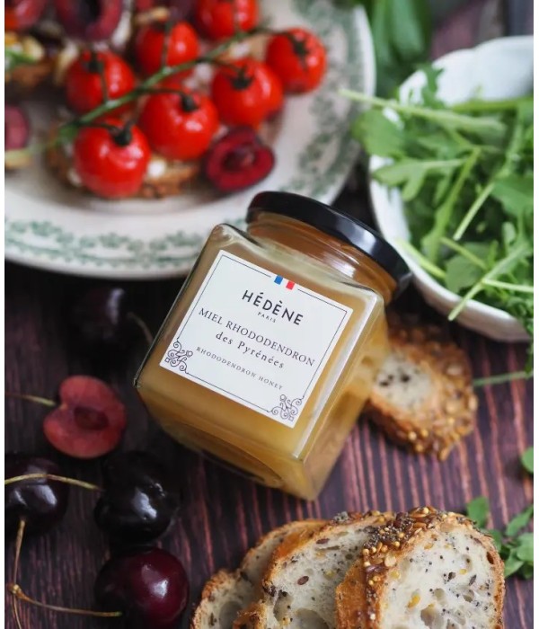 Rhododendron honey from the Pyrenees harvested in France