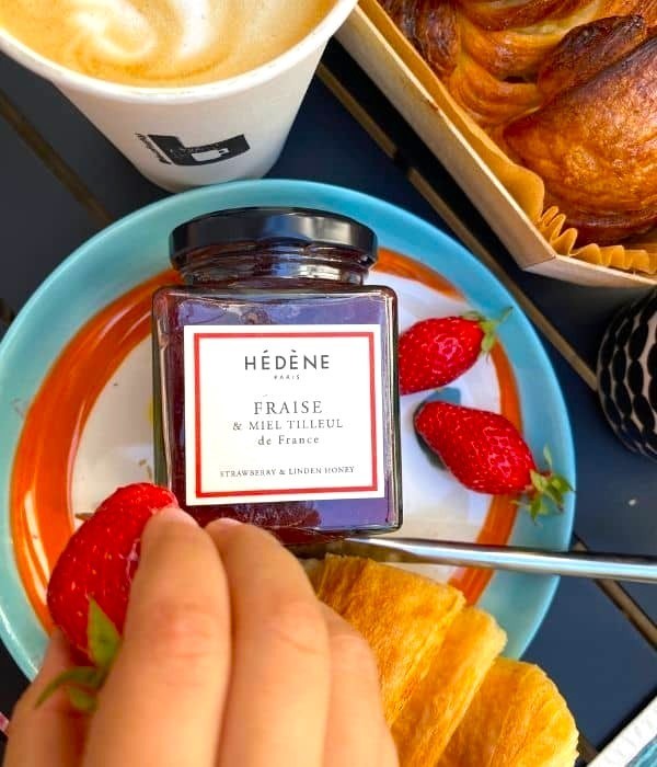 Confiture de fraise et miel - Préparation authentique et raffinée