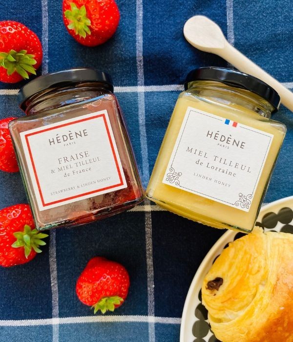 Strawberry and honey fruit preparation - authentic and refined