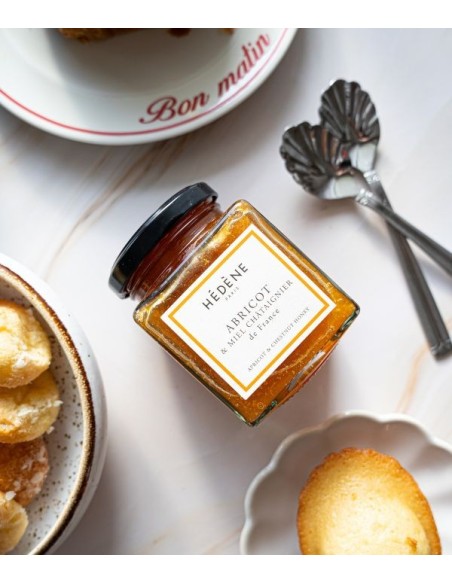 Apricot and honey fruit preparation - tangy and woody