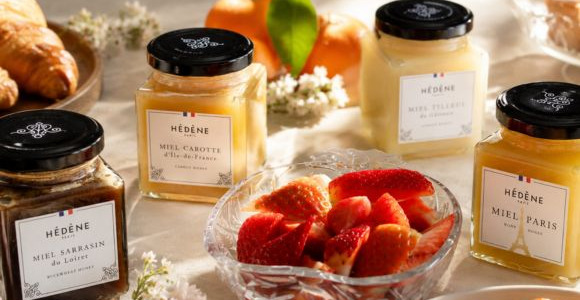 Is the color of honey an indication of its intensity?
